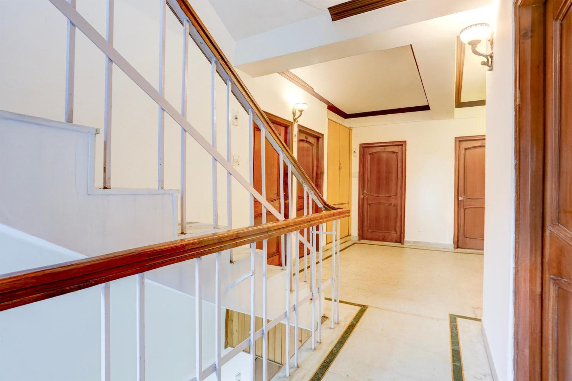 Hotel Super Collection O Mall Road Formerly Shubham 3*
