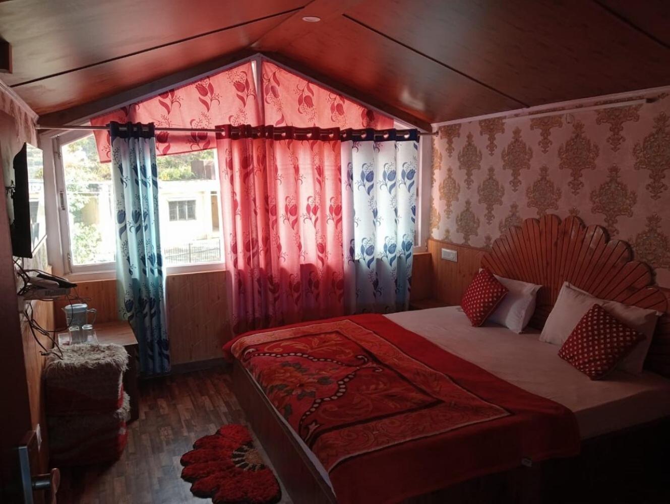 Hills Hotel
