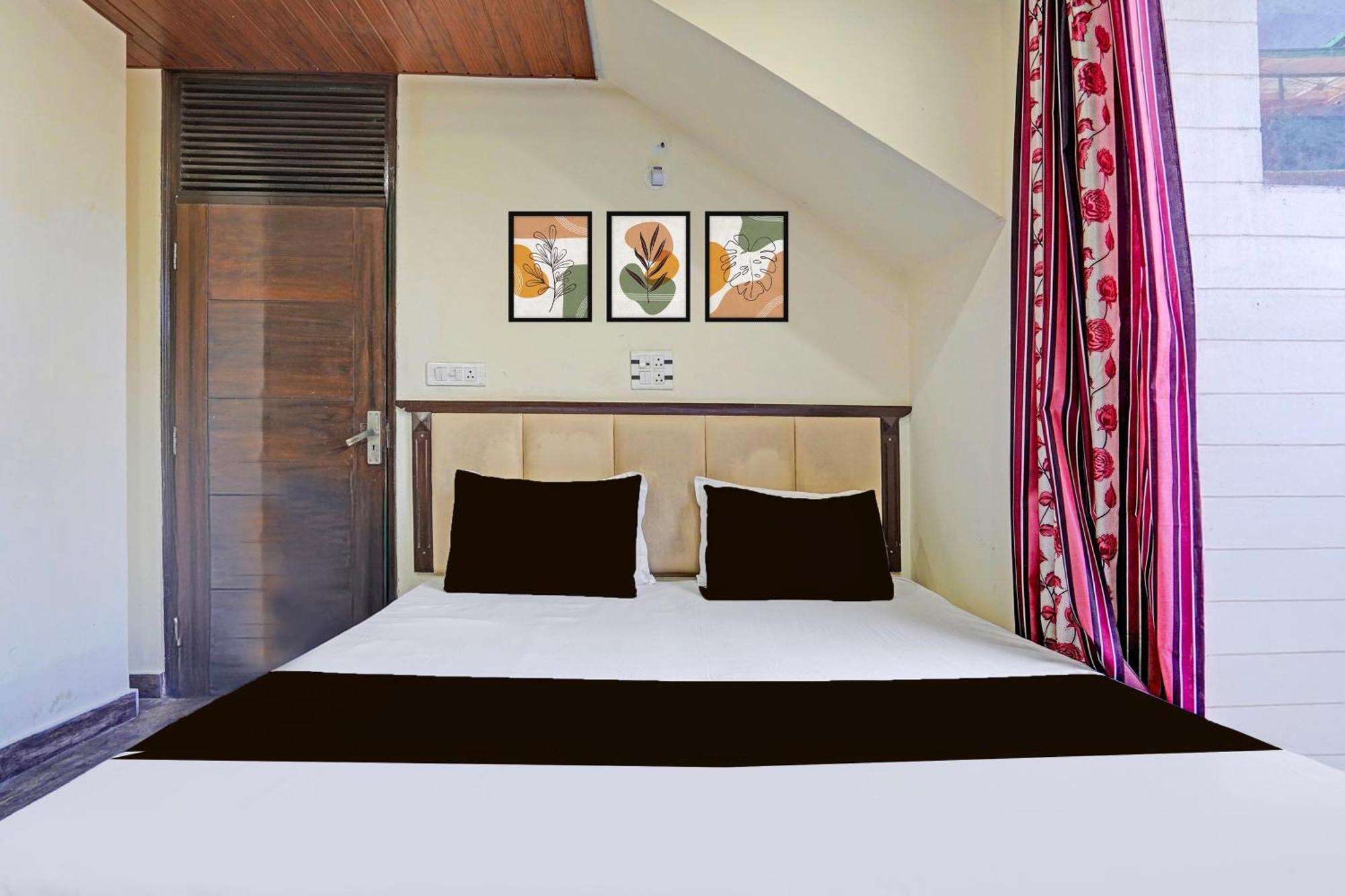 Hotel Super Collection O Mall Road Shimla Formerly Radhey Shyam