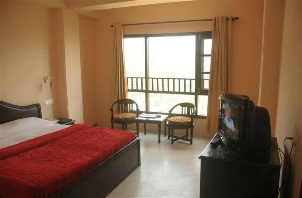 Hotel Aachman Regency 3*