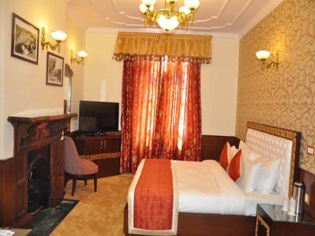 Hotel Southgate 3*