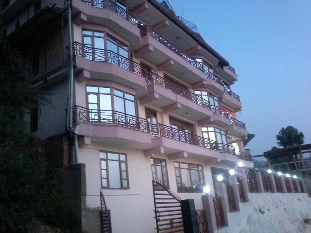 Shimla Nature Ville 3*