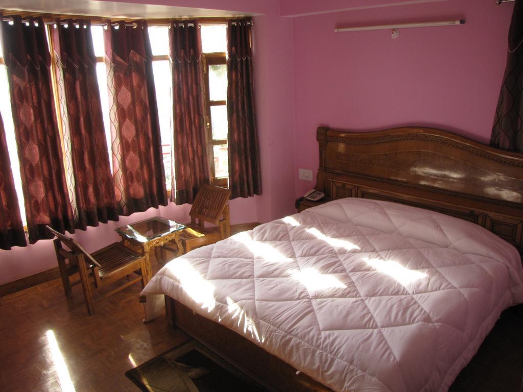 Shimla Nature Ville Hotel 3*