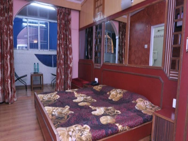 Sidharath Hotel