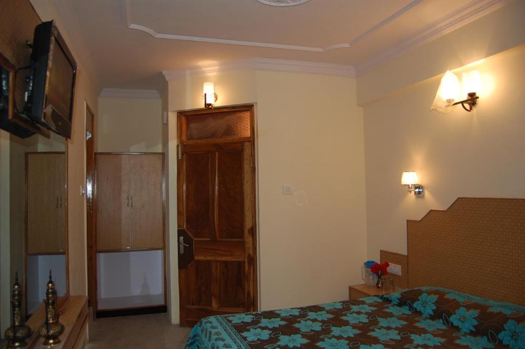 Prestige Hotel 2*