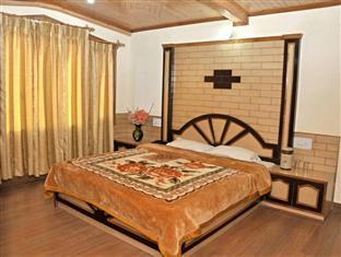 Hotel Super Collection O Mall Road Formerly Shubham