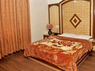 Hotel Super Collection O Mall Road Formerly Shubham Shimla