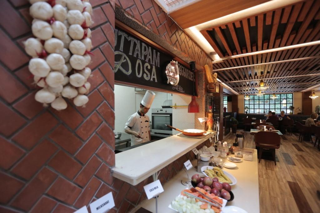 Willow Banks - Boutique 4 Star On The Mall Road 4*