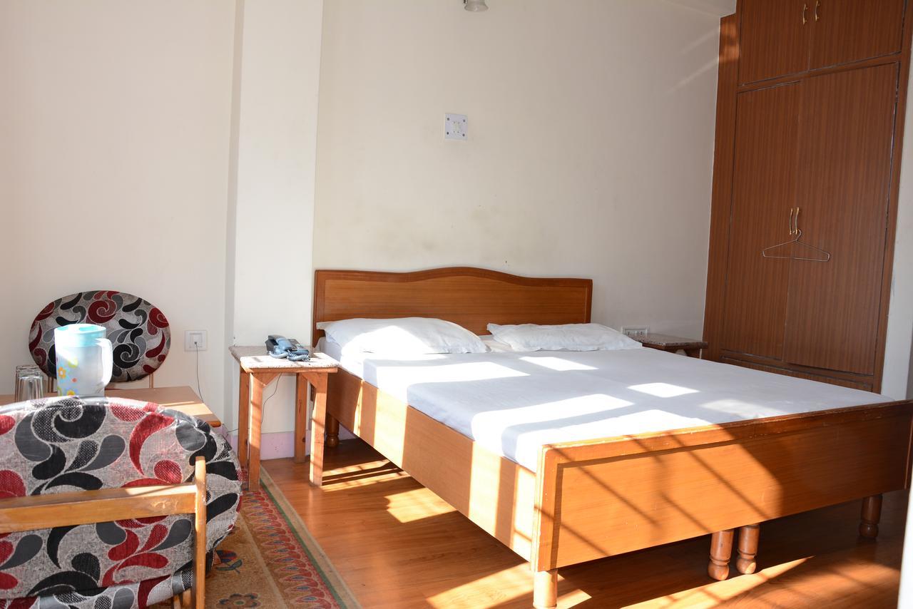 Hotel Basant
