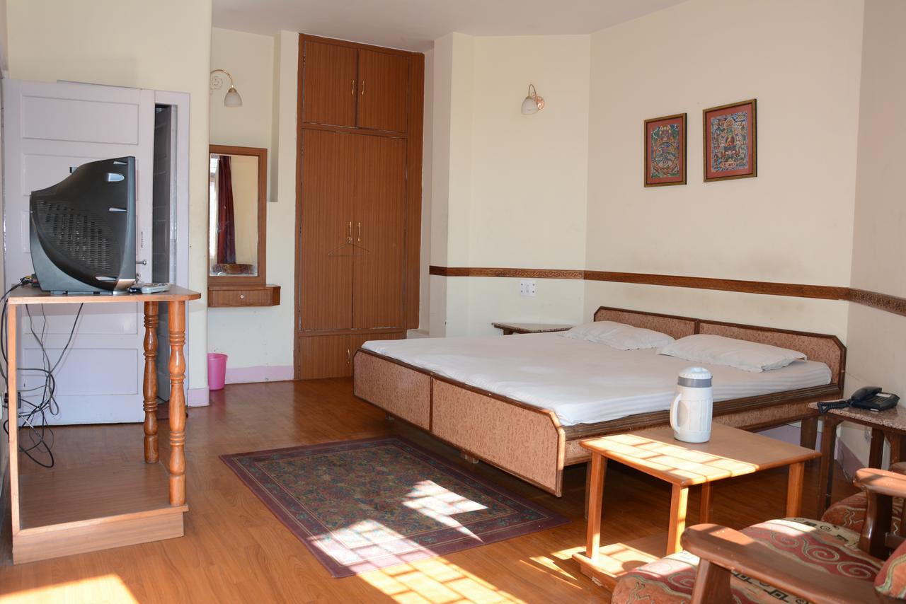 Hotel Basant