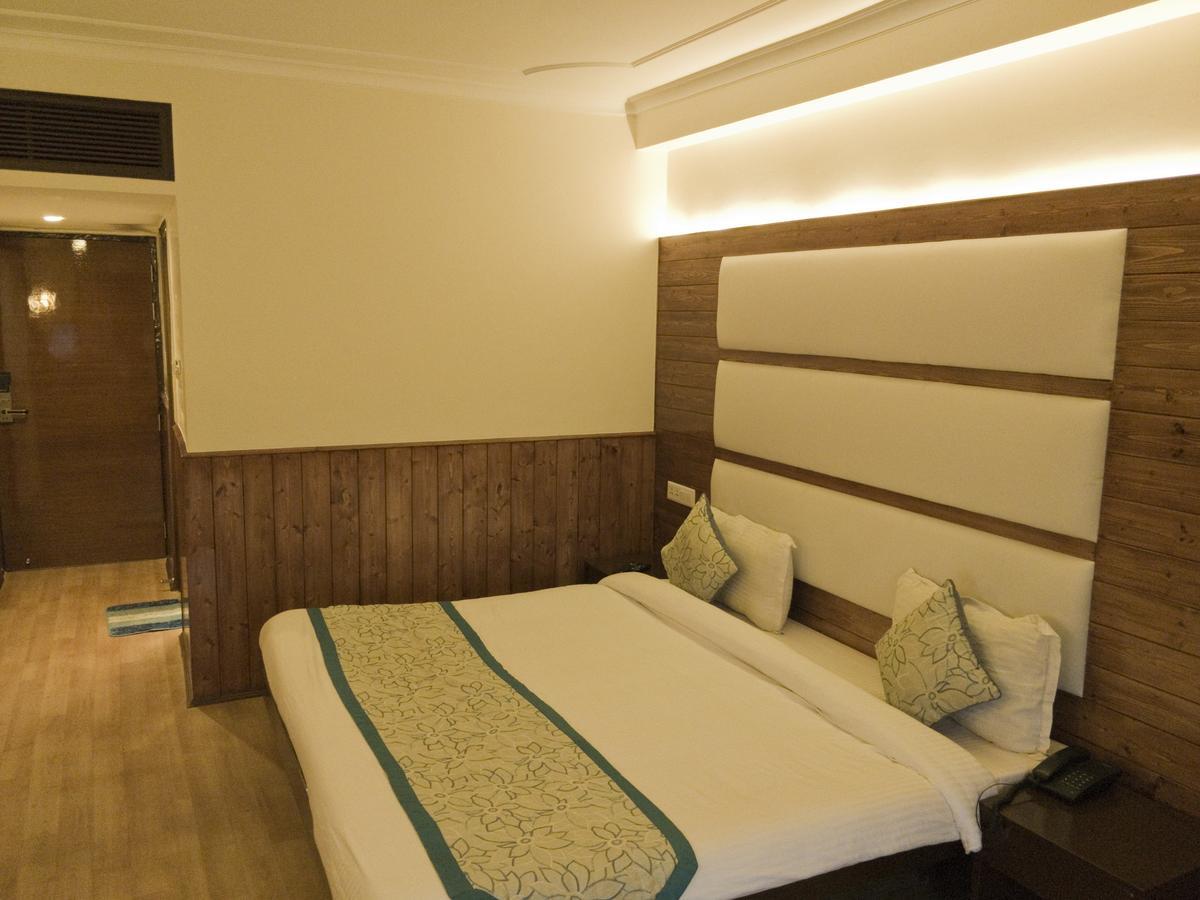 Royal Jardin Whistling Pines Resort Shimla