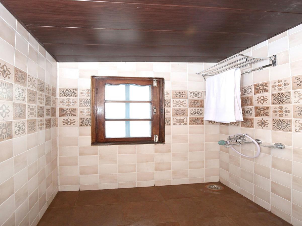 Oyo 11904 Sec 6 Apartment *