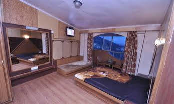 Hotel Sidharath 2*