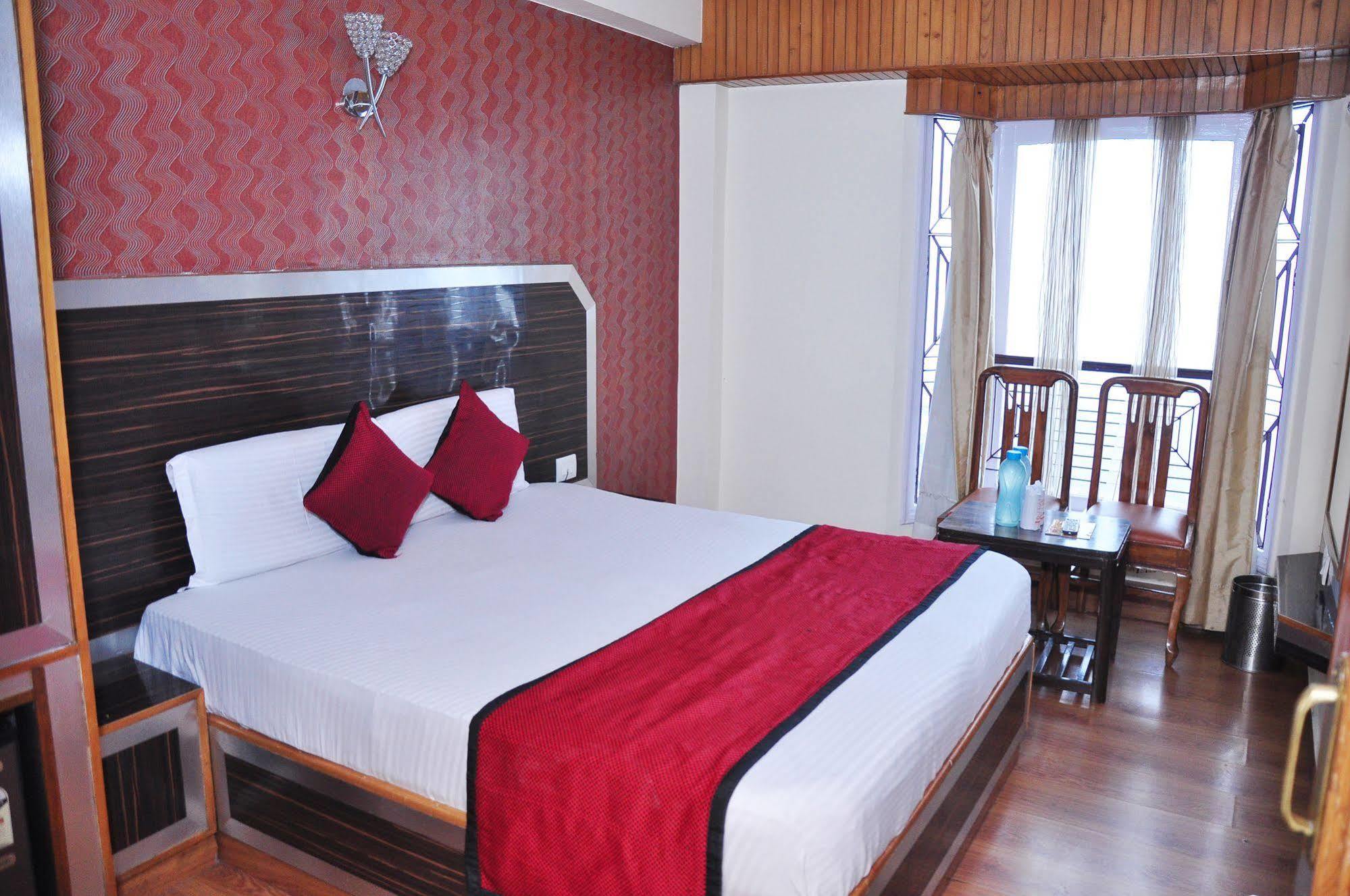 Sidharath Hotel