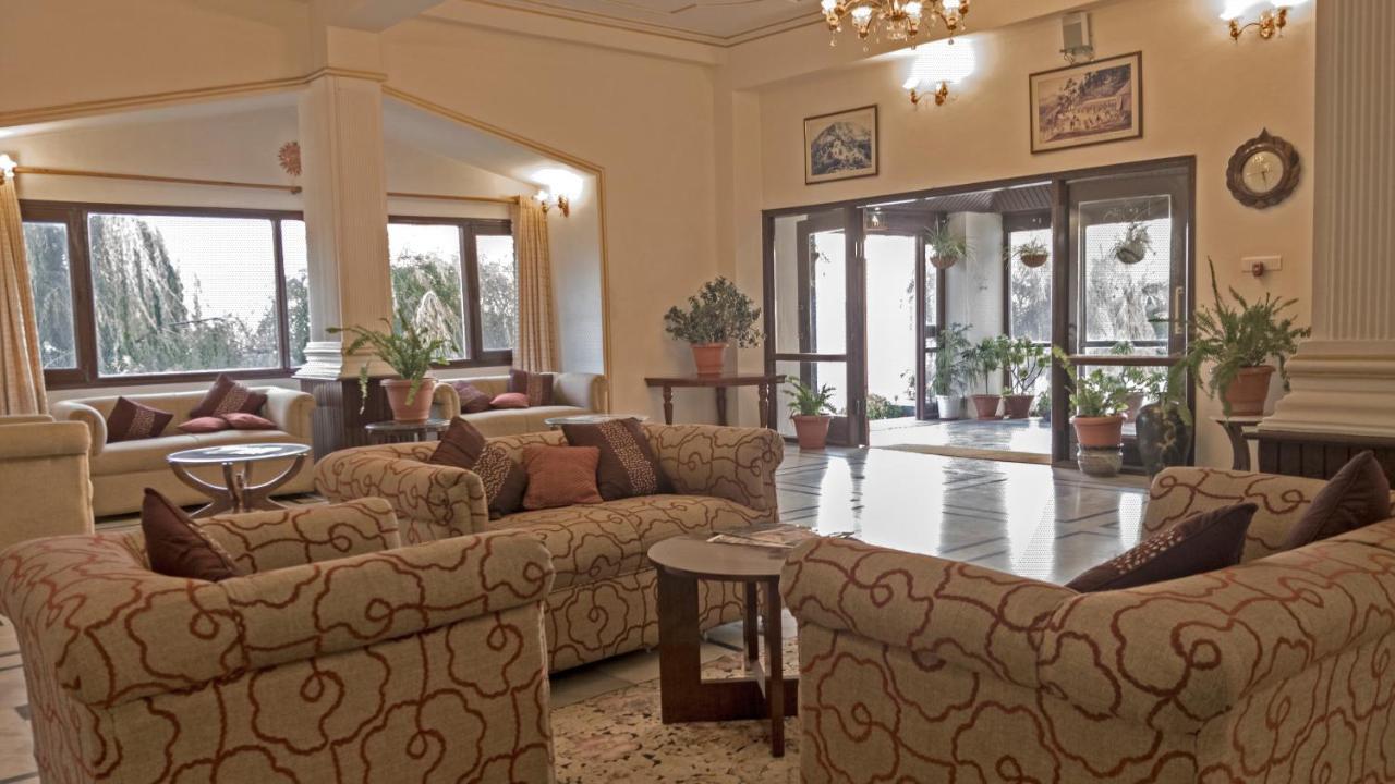 Resort Royal Jardin Whistling Pines Shimla