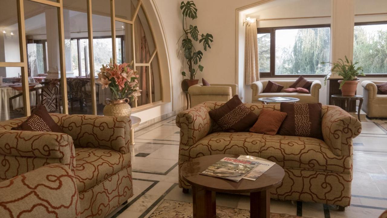 Royal Jardin Whistling Pines Resort 3*