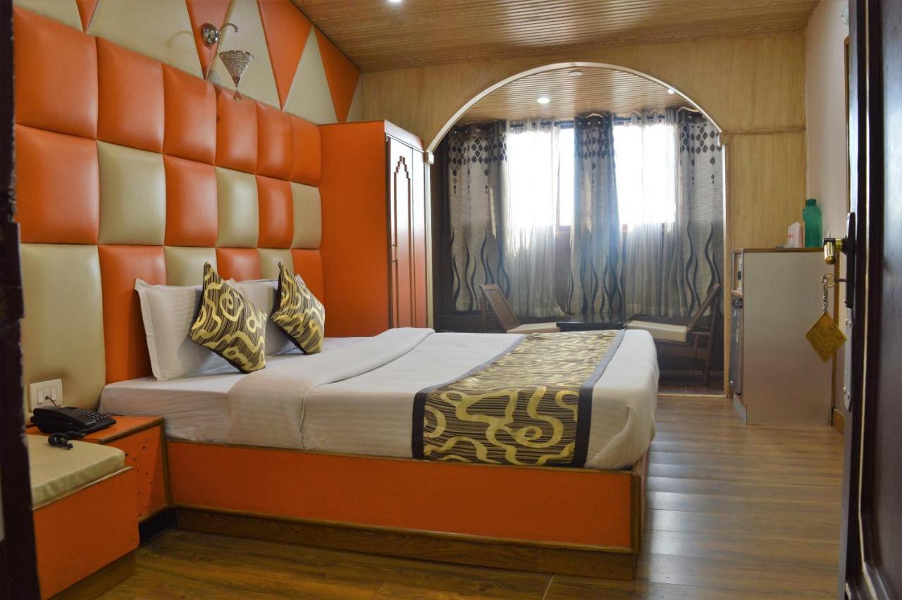 Sidharath Hotel