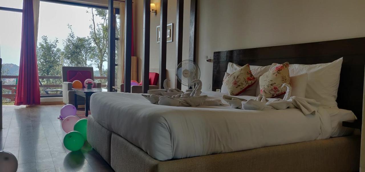 Woodsmoke Retreat Resort