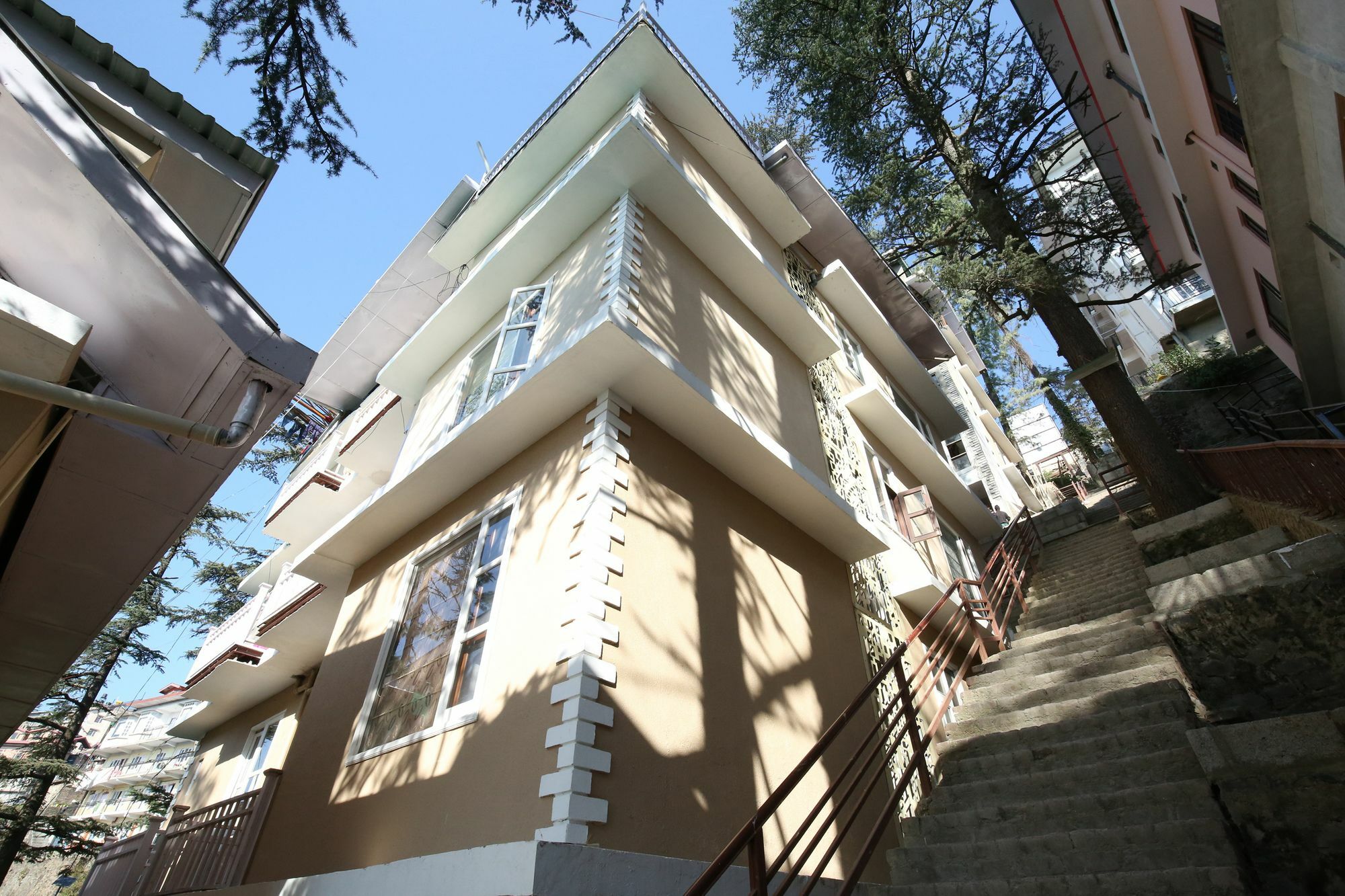 Apartment Oyo 9894 Valley View 2bhk Bharari Shimla