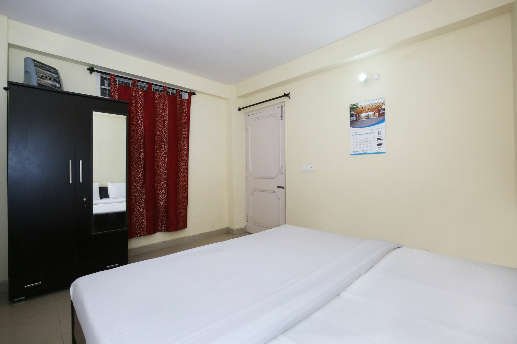 Serene 2bhk Abode In Isbt Tutikandi,