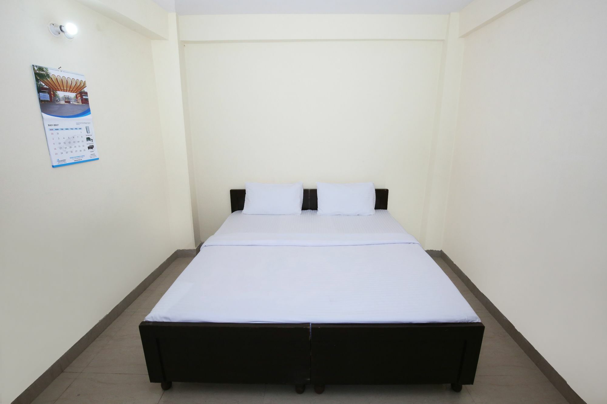 Serene 2bhk Abode In Isbt Tutikandi, 3* Shimla