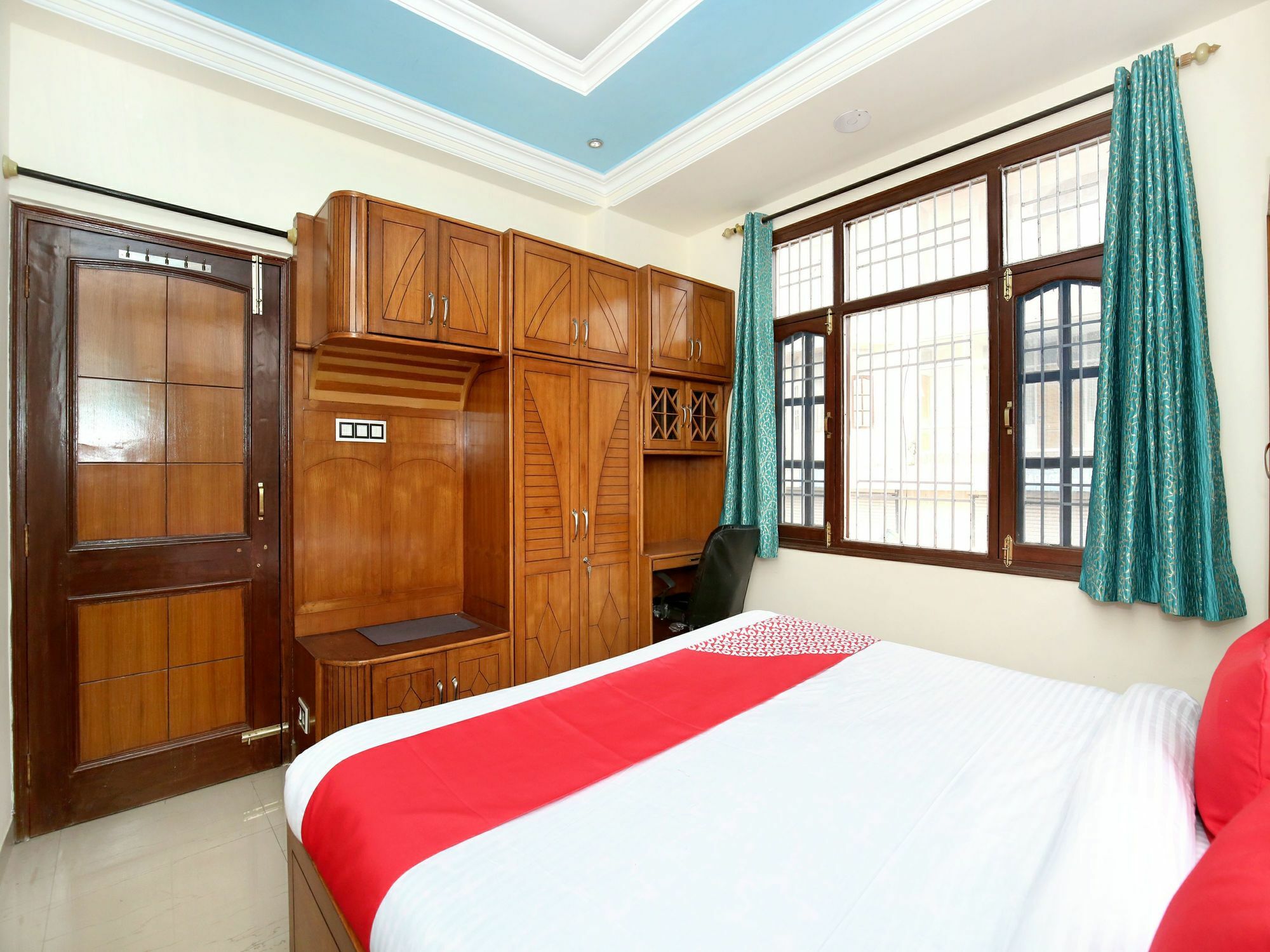 Apartment Modern 3bhk New *