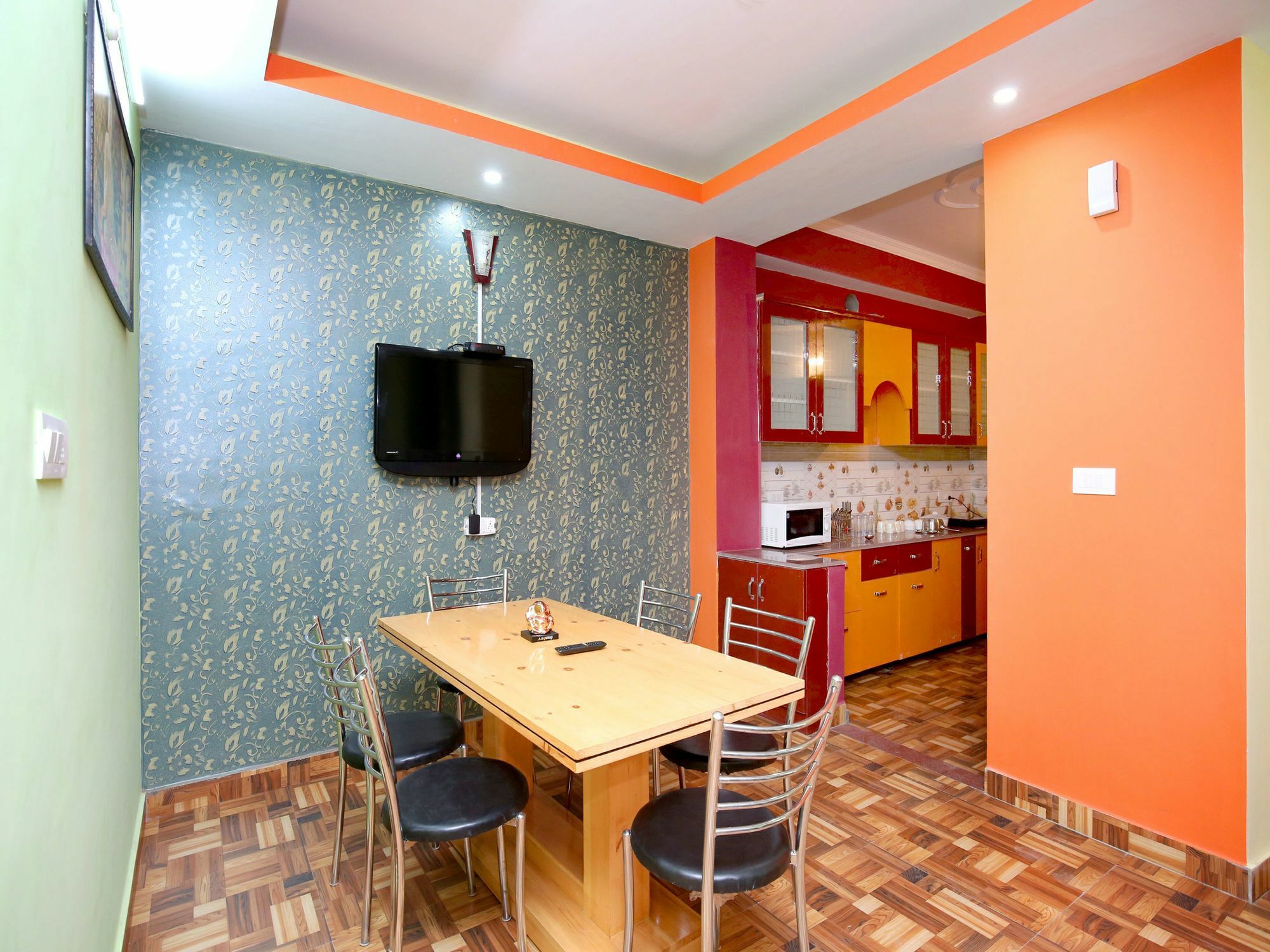 Oyo 13708 2bhk Kamyana *