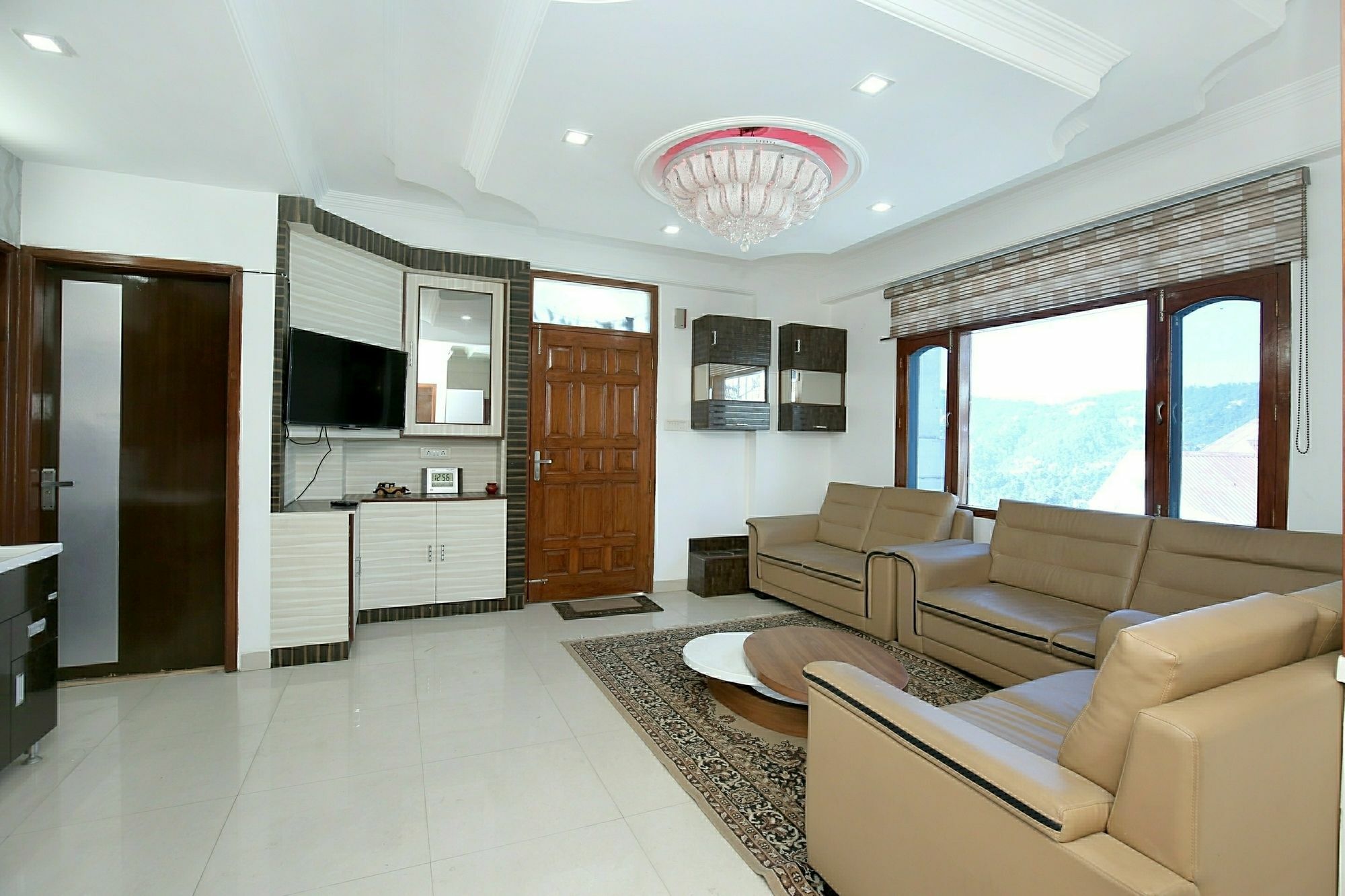 Oyo 10406 Luxury 3bhk New Apartment *