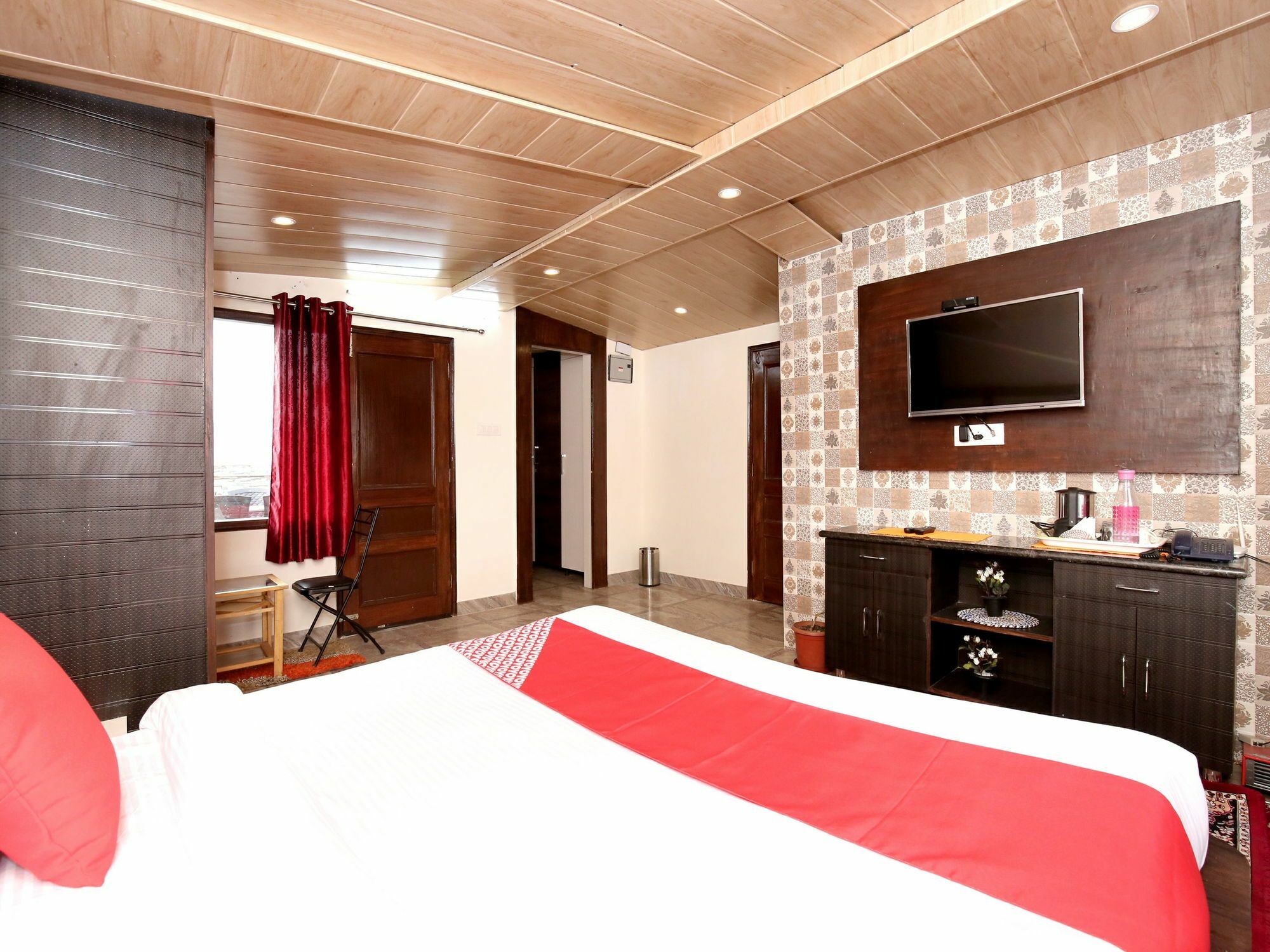 Oyo 11904 Sec 6 Apartment