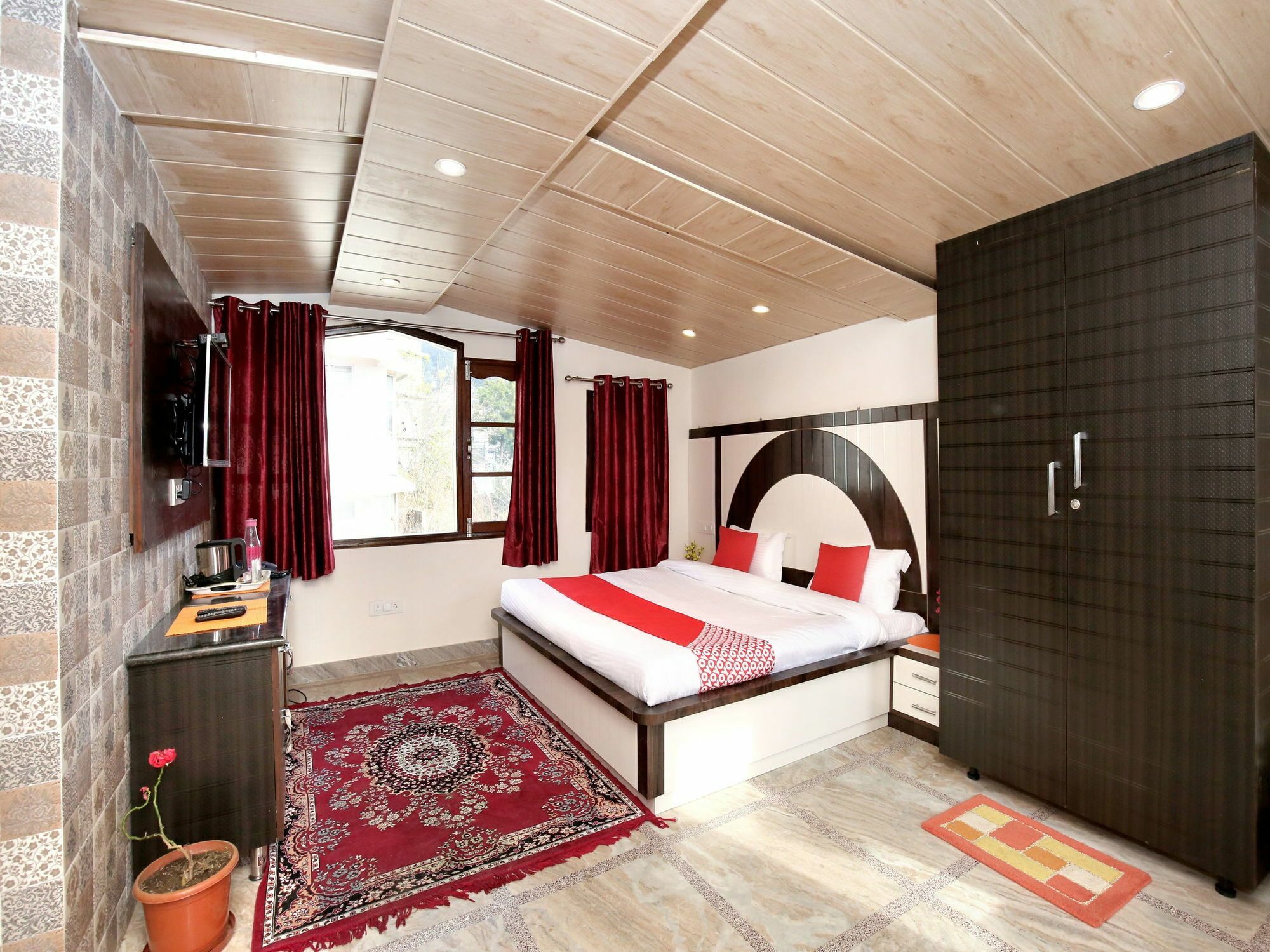 Oyo 11904 Sec 6 * Shimla