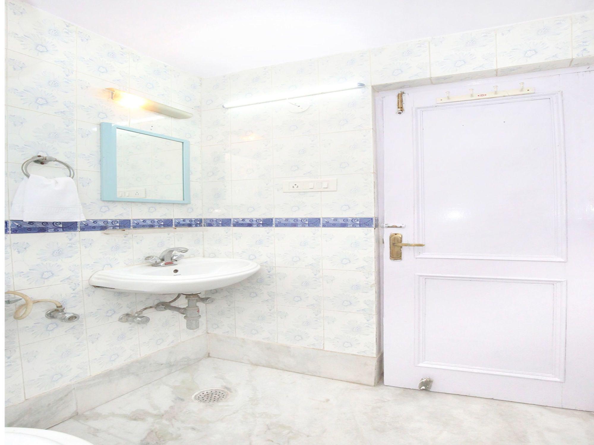 Oyo 10738 3bhk Fagli Apartment *