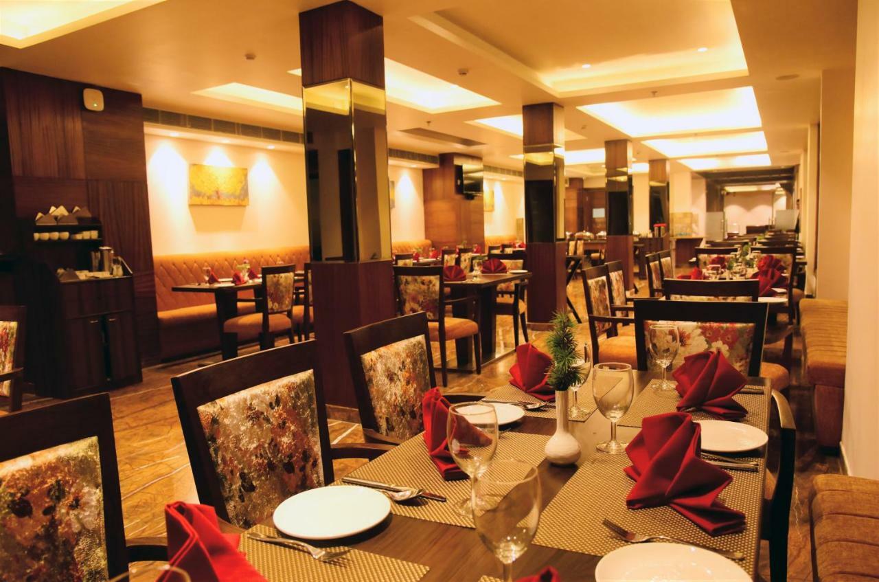 Hotel Royale Retreat - Luxury In