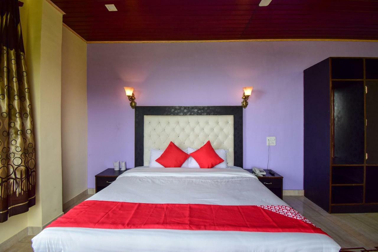 Oyo 43476 Vatika Resort 3*