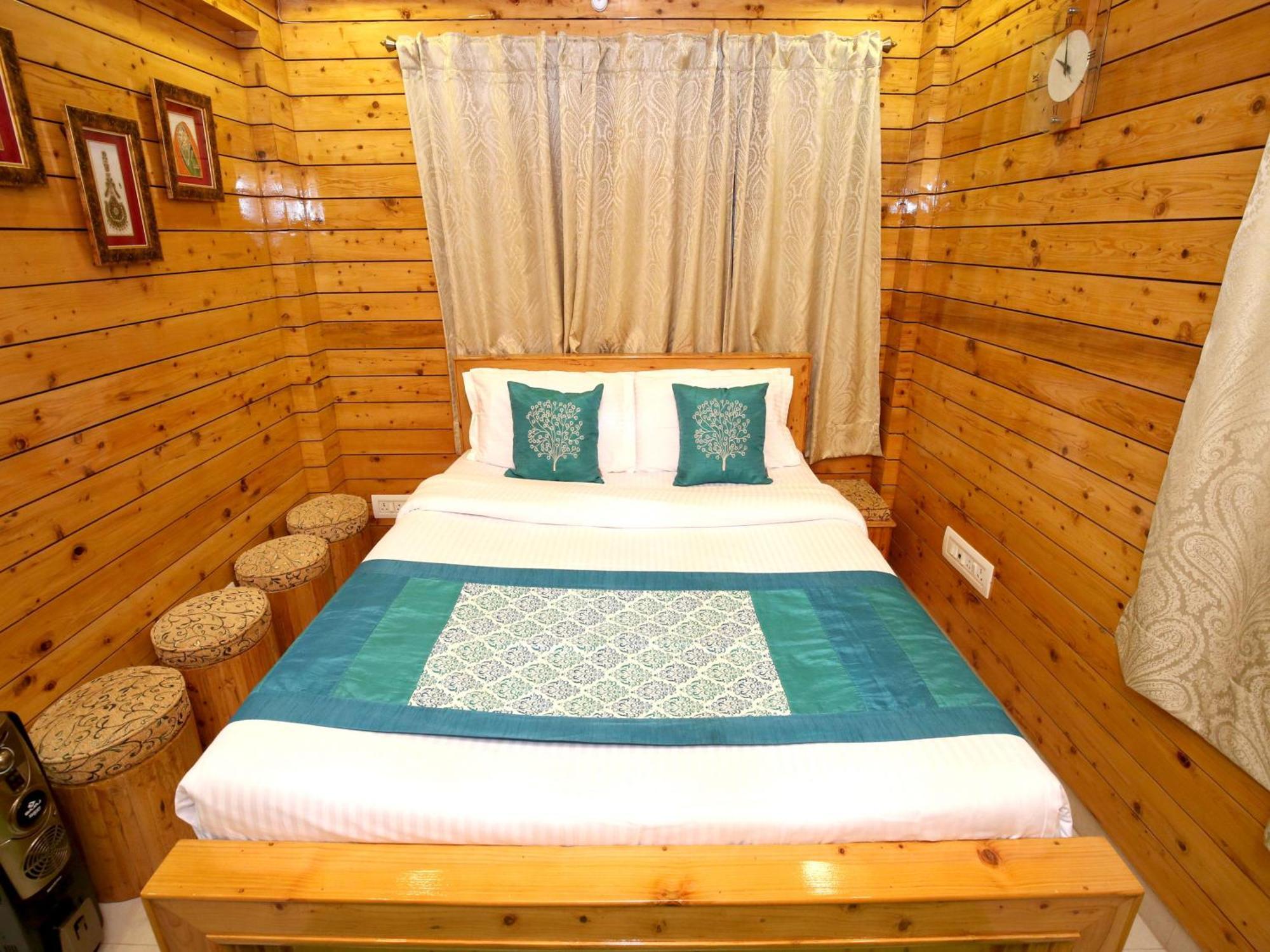 Oyo 10299 Vikas Nagar Shimla