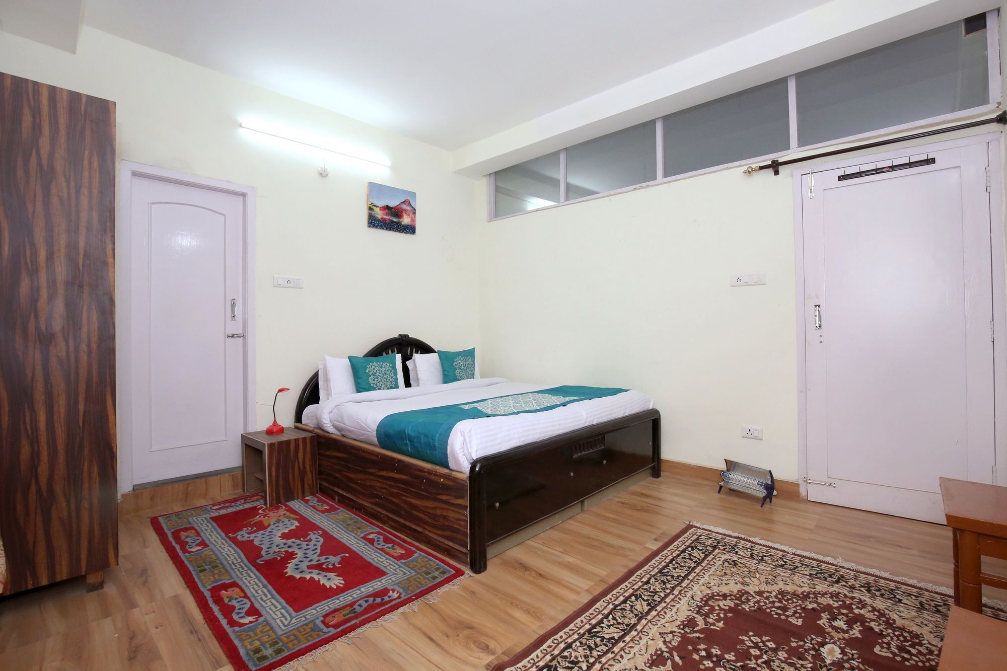 2bhk Snow View Guest house 3*
