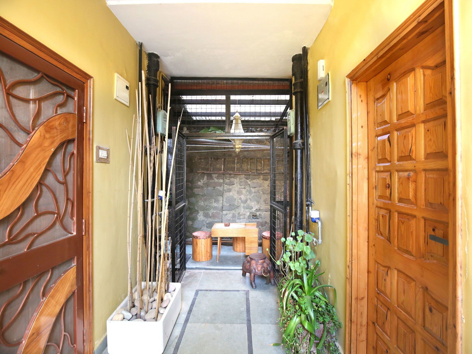 Oyo 10299 Vikas Nagar Hotel