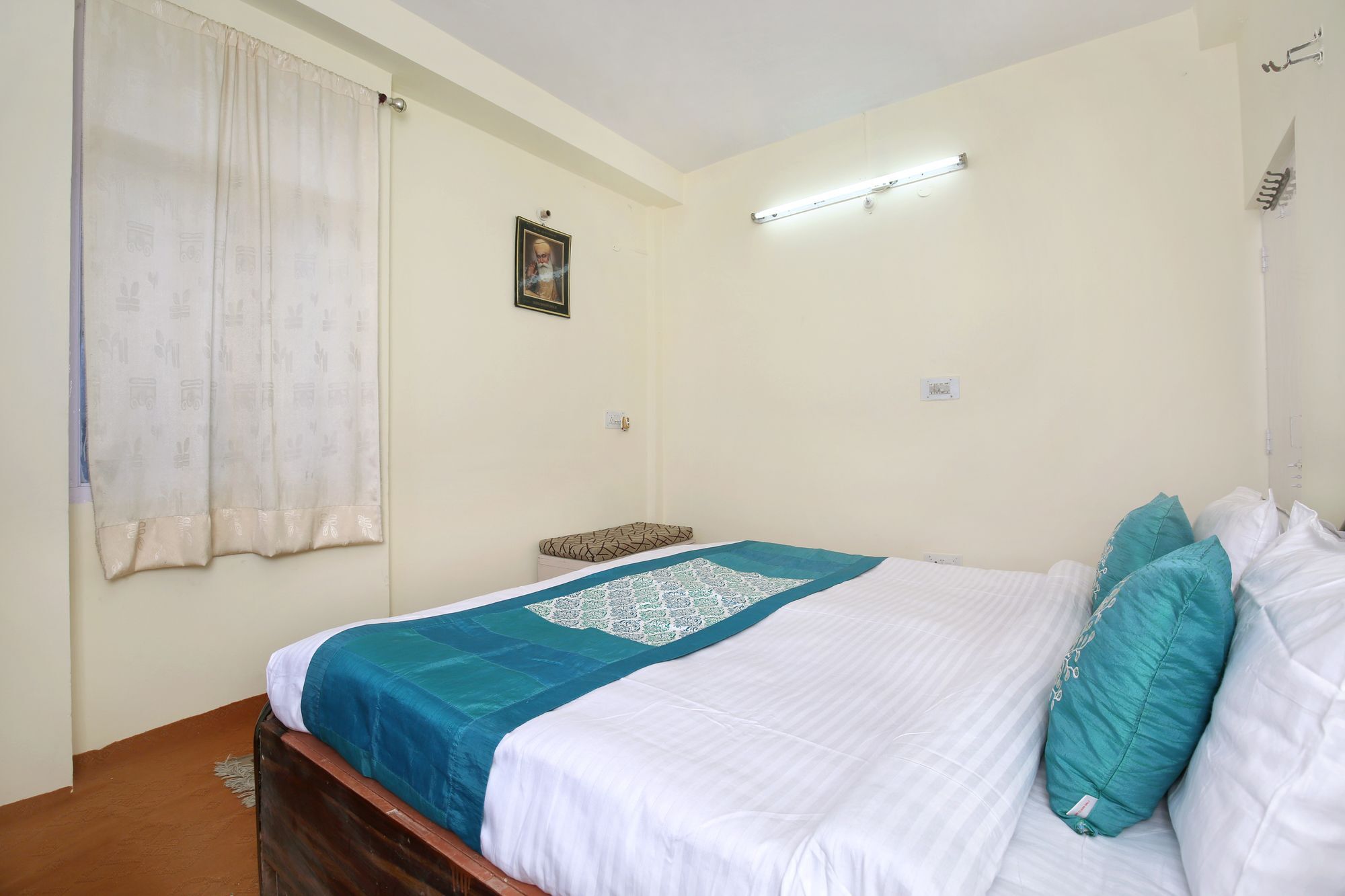 2bhk Snow View Guest house 3*