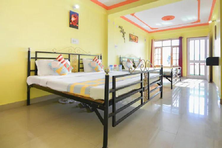 Green Valley Apartment *