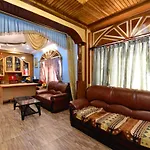 Oyo 4681 Snow Flake Cottage
