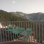 Seven Hills Hotel