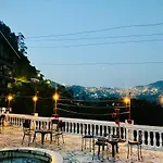 Hotel Tara Regency