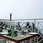 Lotus Inn Hill View