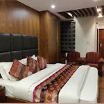 Hotel Shiwalik Regency
