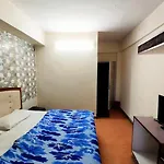 Hotel Shorya, Mall Road