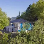 Stayvista At Violet Hill With Bonfire, Gazebo & Hill View