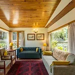 Ama Stays & Trails Ballyhack Cottage,Shimla