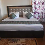 Royal Cedar B&B Simla