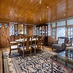 Stayvista At Nau Nabh Cottage - 8Br With Bonfire & Paradisiacal Abode