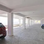 Oyo High And Seek Hotel