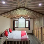 Oyo 14460 Green Park Homestay
